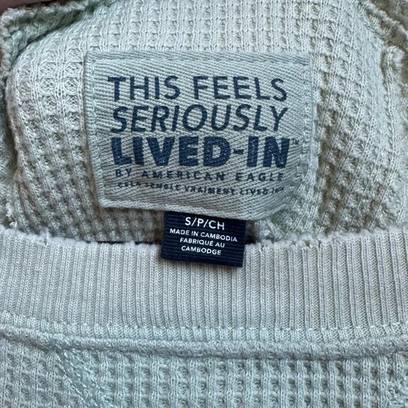 American Eagle - Big Hug Green Sweater - Picture 3 of 3